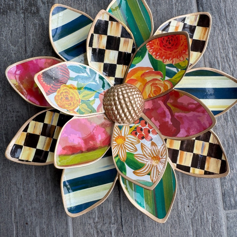 MacKenzie-Childs Wallflower, a three-dimensional decorative flower - Picture 7 of 14